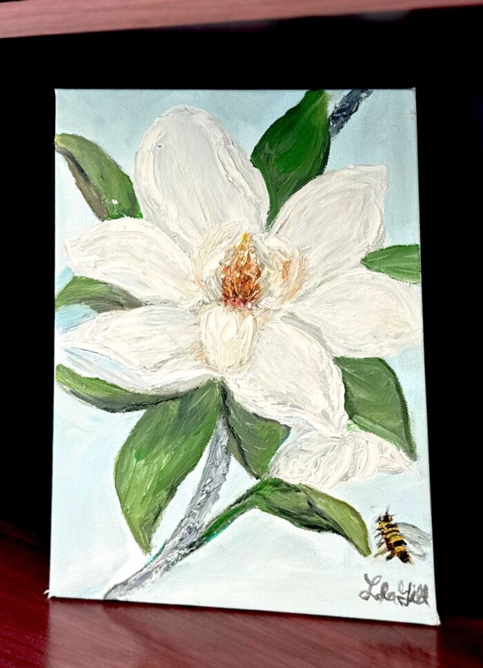 Bee Magnolia